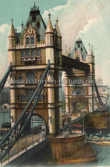 The Tower Bridge Looking North, London, c.1919.